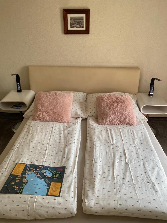 Panzio Tata Bed & Breakfast Dış mekan fotoğraf