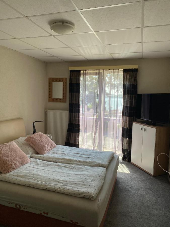 Panzio Tata Bed & Breakfast Dış mekan fotoğraf