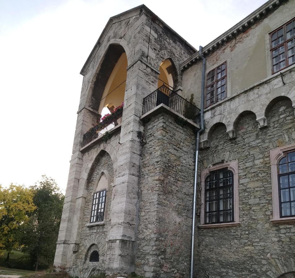 Panzio Tata Bed & Breakfast Dış mekan fotoğraf