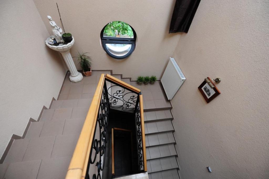Panzio Tata Bed & Breakfast Dış mekan fotoğraf