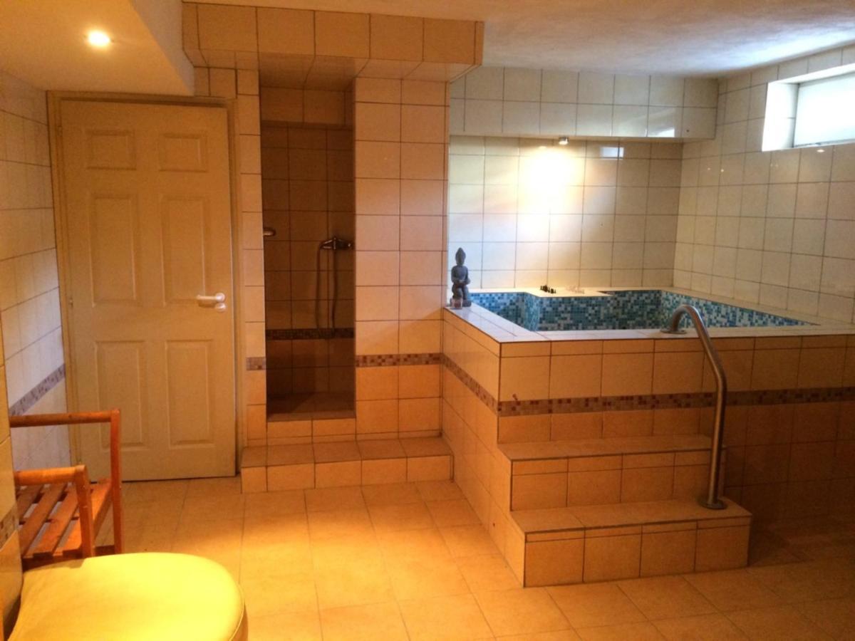 Panzio Tata Bed & Breakfast Dış mekan fotoğraf