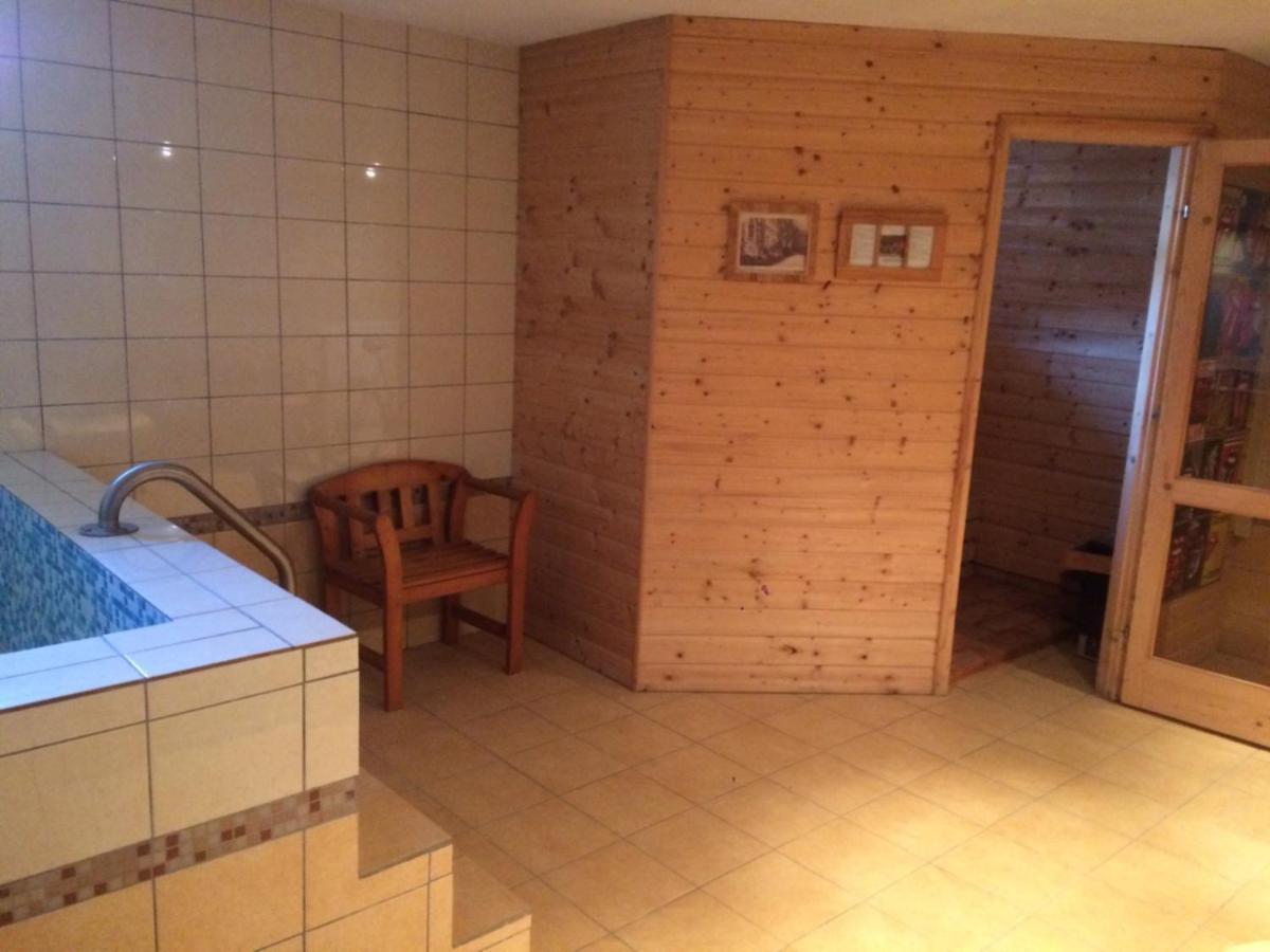 Panzio Tata Bed & Breakfast Dış mekan fotoğraf